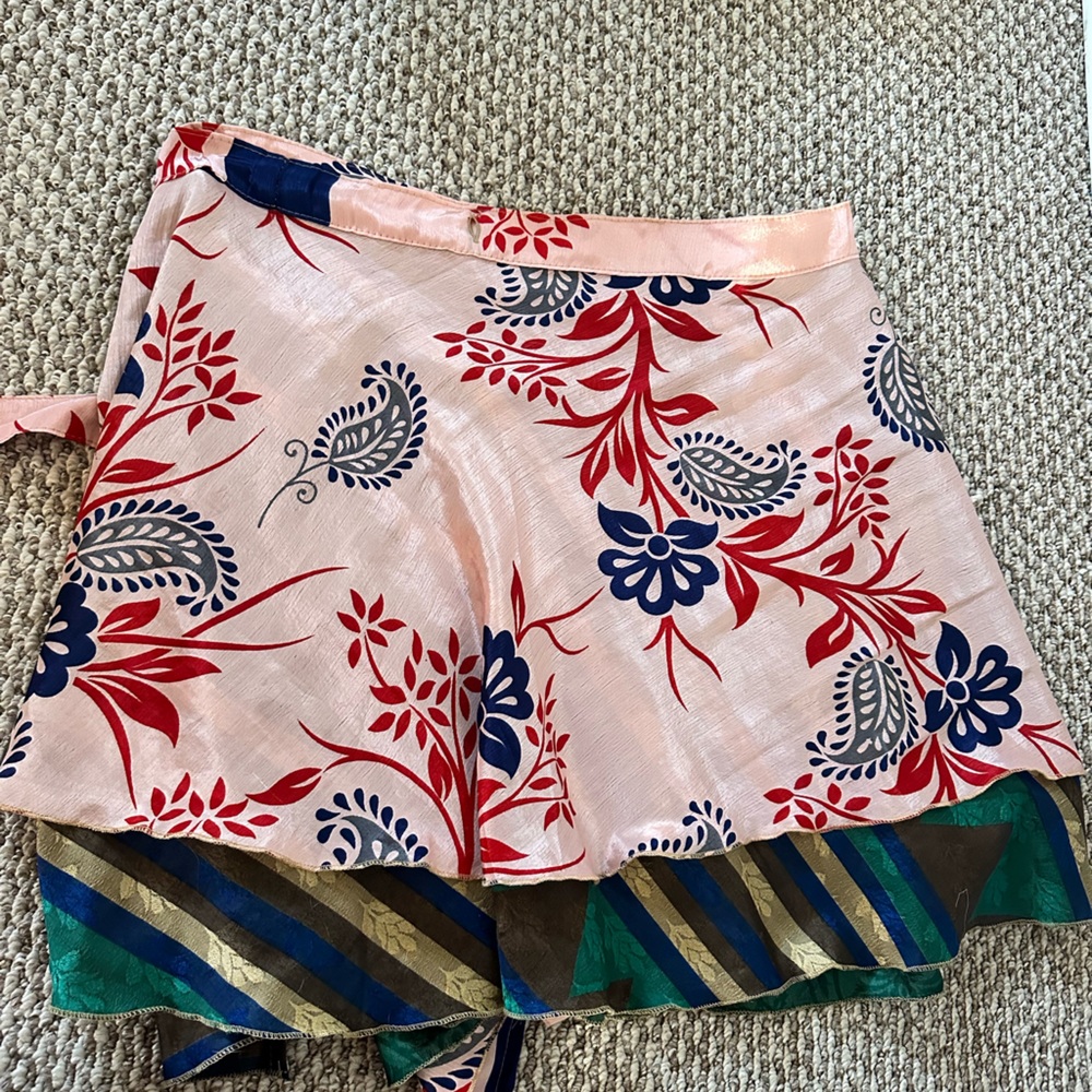 Darn Good Yarn reversible adjustable waist mini skirt